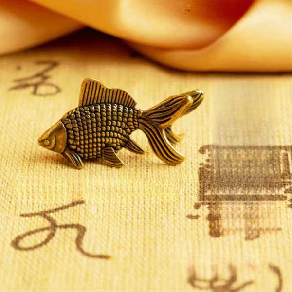 Screenshot 2025-11-30 at 17.53.15 Vintage Metal Goldfish Figurine set